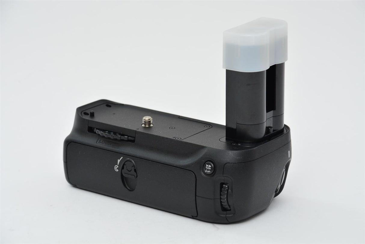 Used Nikon MB-D80 Multi-Power Battery Pack