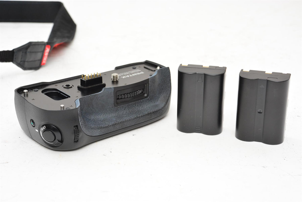 Used Pentax K10D with Tamron 28-300mm 3.5-6.3 Macro Lens