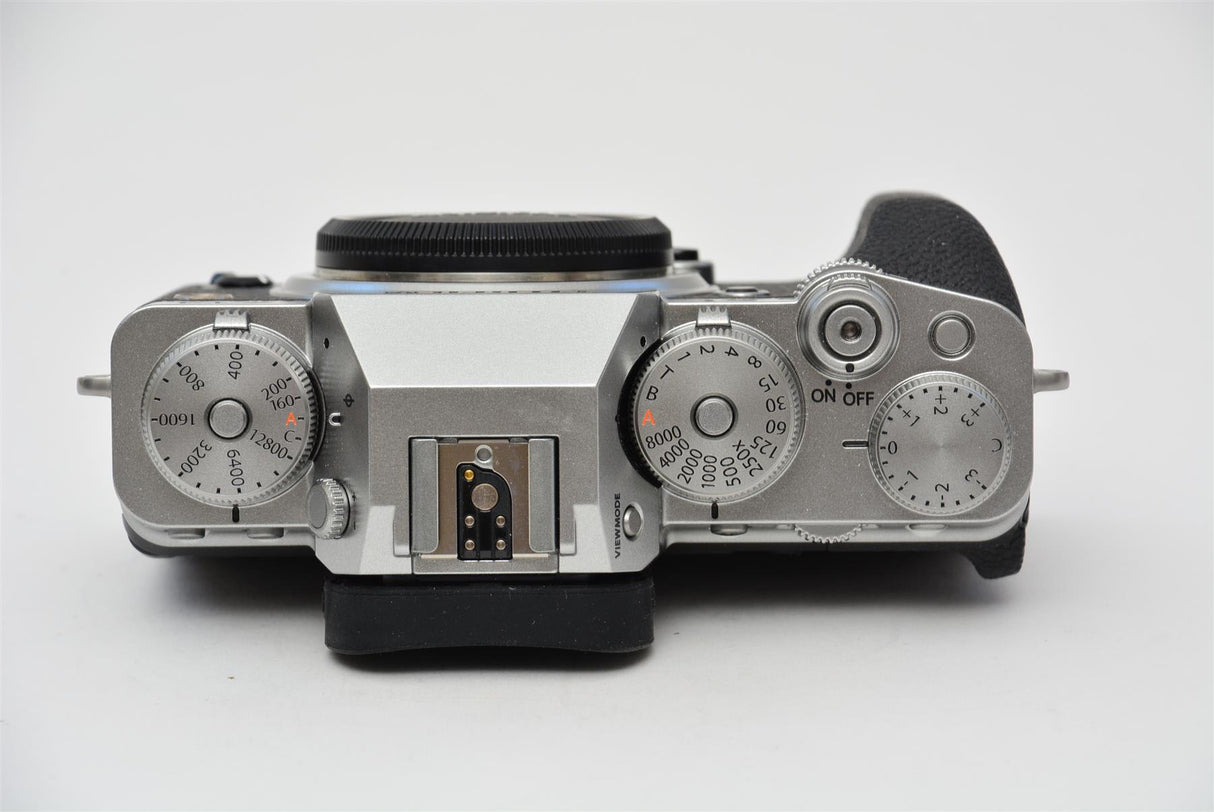 Used Fujifilm X-T4 Camera Body - Silver