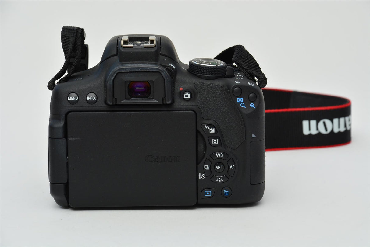 Used Canon EOS 750D with EF-S 18-55mm IS STM Kit
