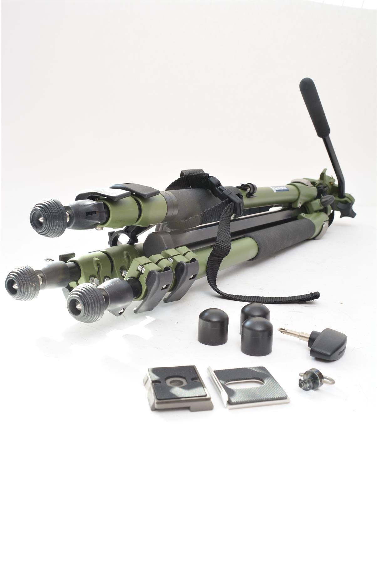 Used Manfrotto O55 NAT3 Tripod with 128RCNAT Head