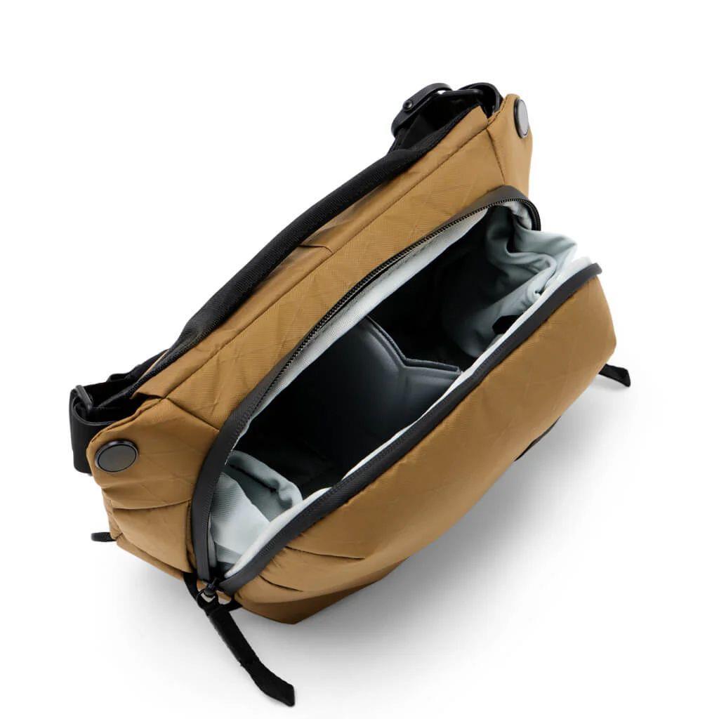 Peak Design Everyday Sling 3L v2 - Coyote