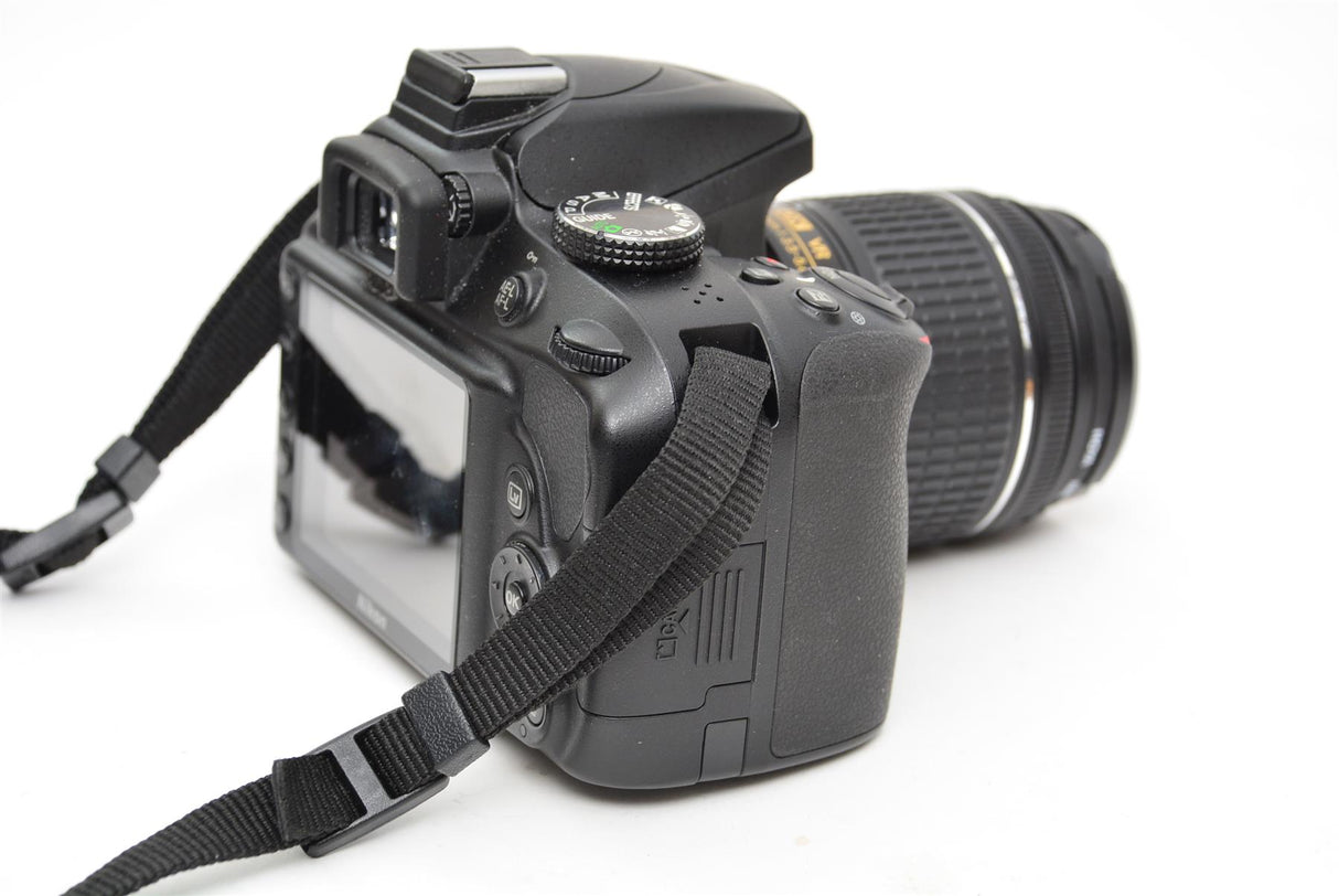 Used Nikon D3400 with 18-55mm VR Kit