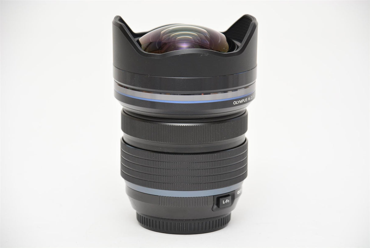 Used Olympus M. Zuiko Digital 7-14mm f/2.8 Lens