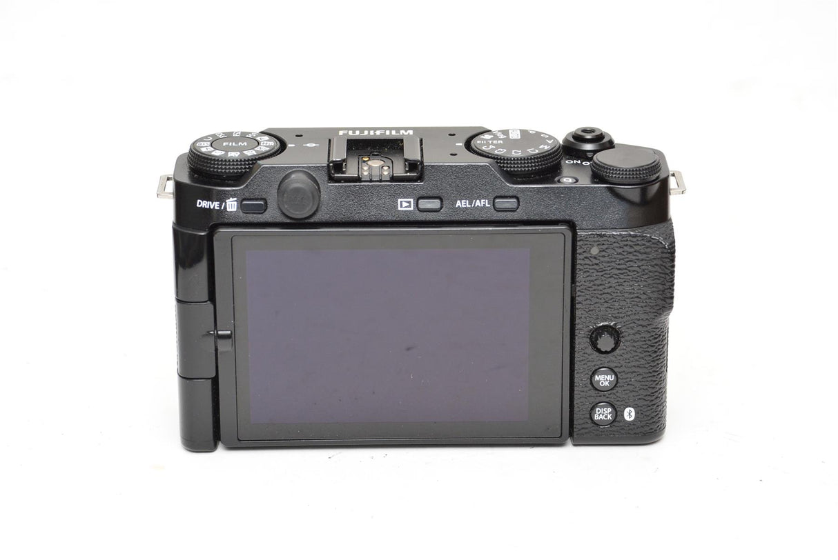Used Fujifilm X-M5 with XC 15-45mm f/3.5-5.6 OIS PZ - Black