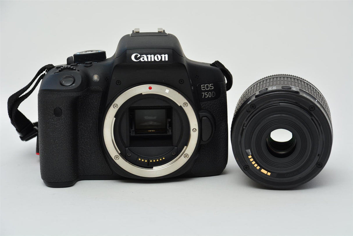 Used Canon EOS 750D with EF-S 18-55mm IS STM Kit