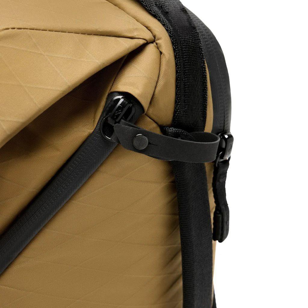Peak Design Everyday Backpack 20L v2 - Coyote