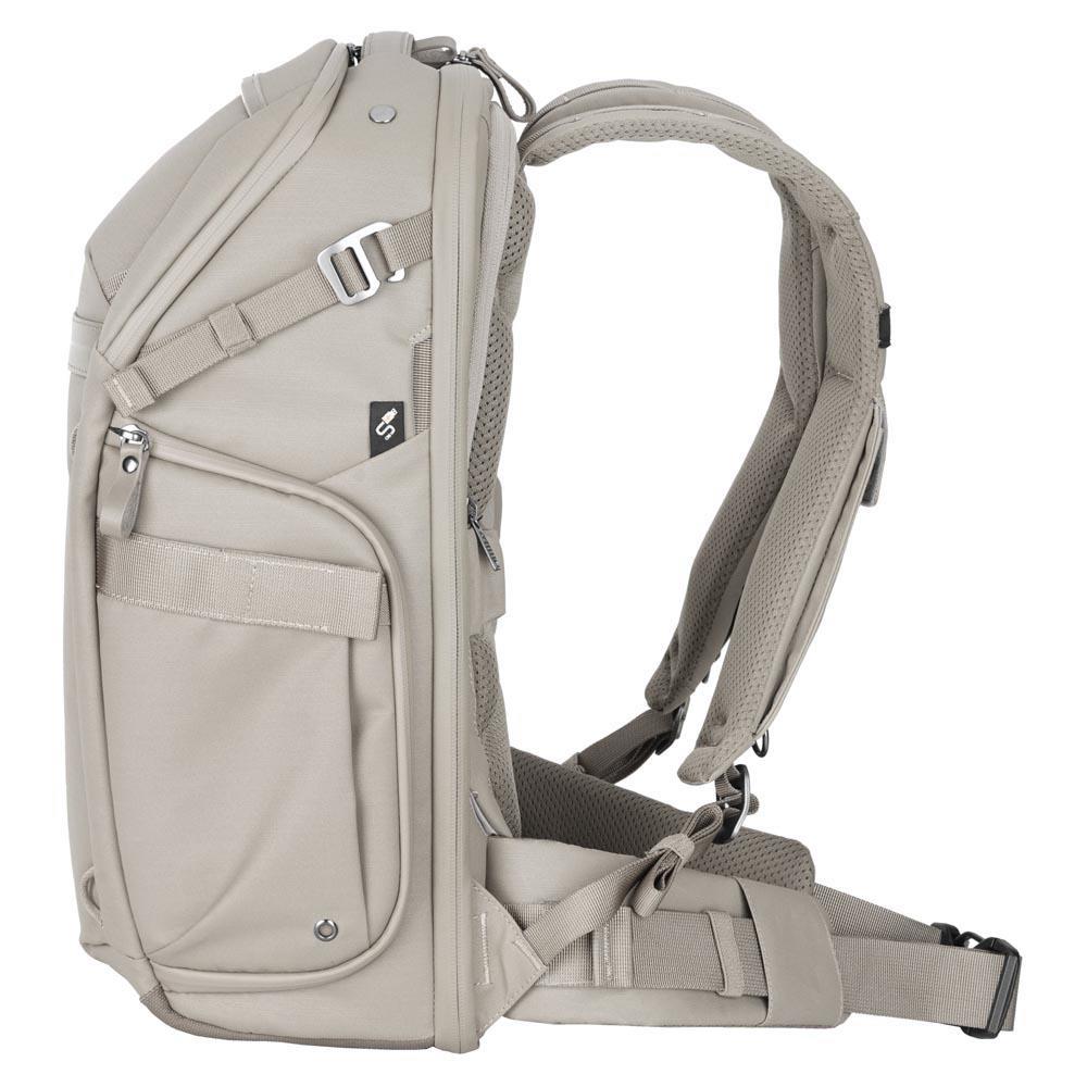 Vanguard VEO METRO B25L Camera Backpack - Cream
