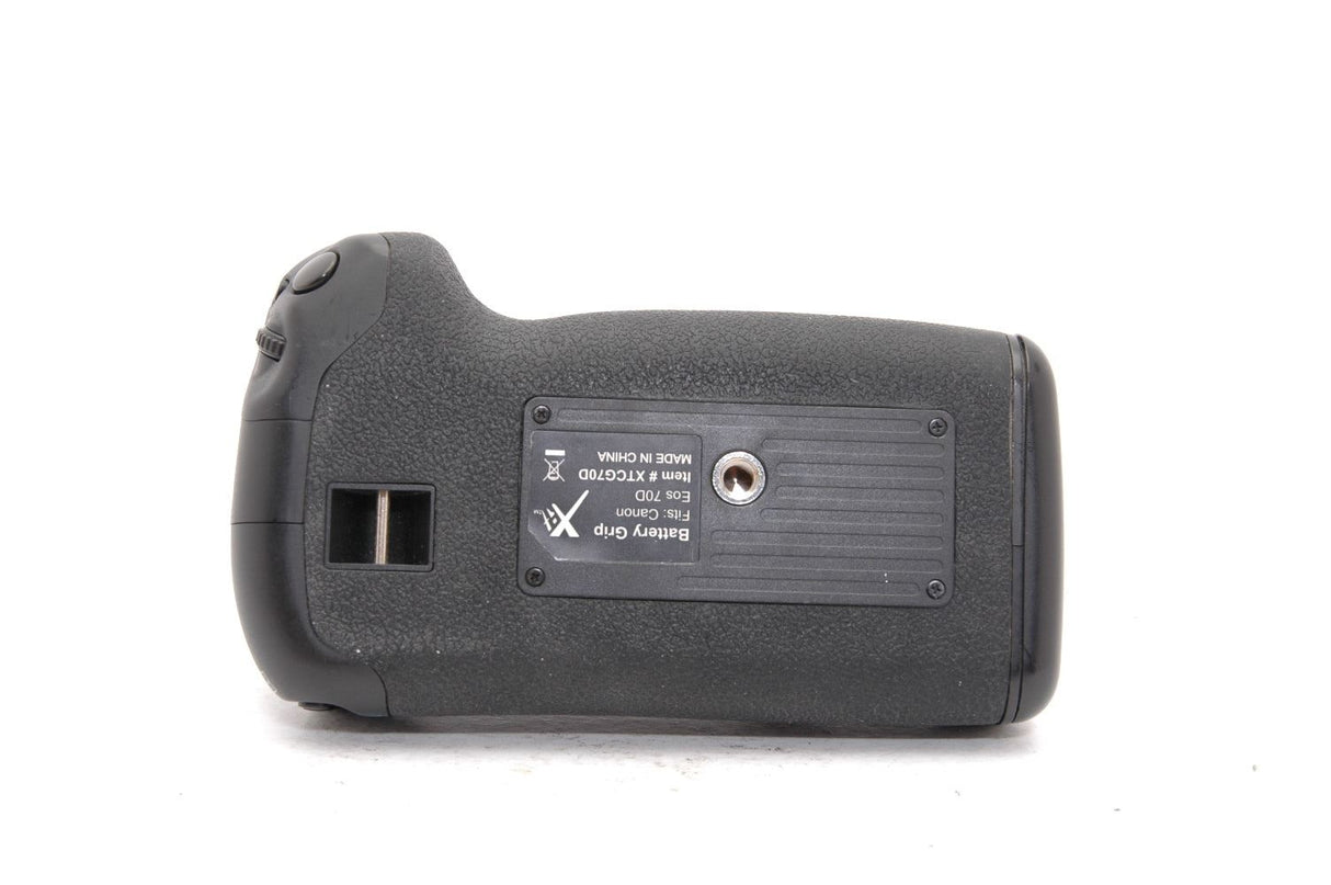 Used Voking VK-E14 Battery Grip for Canon D70
