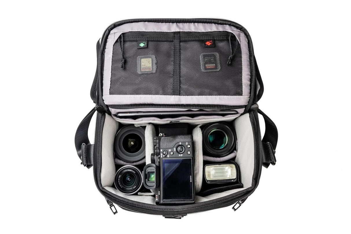 Vanguard VEO Select 28S - Large Shoulder Bag - Black