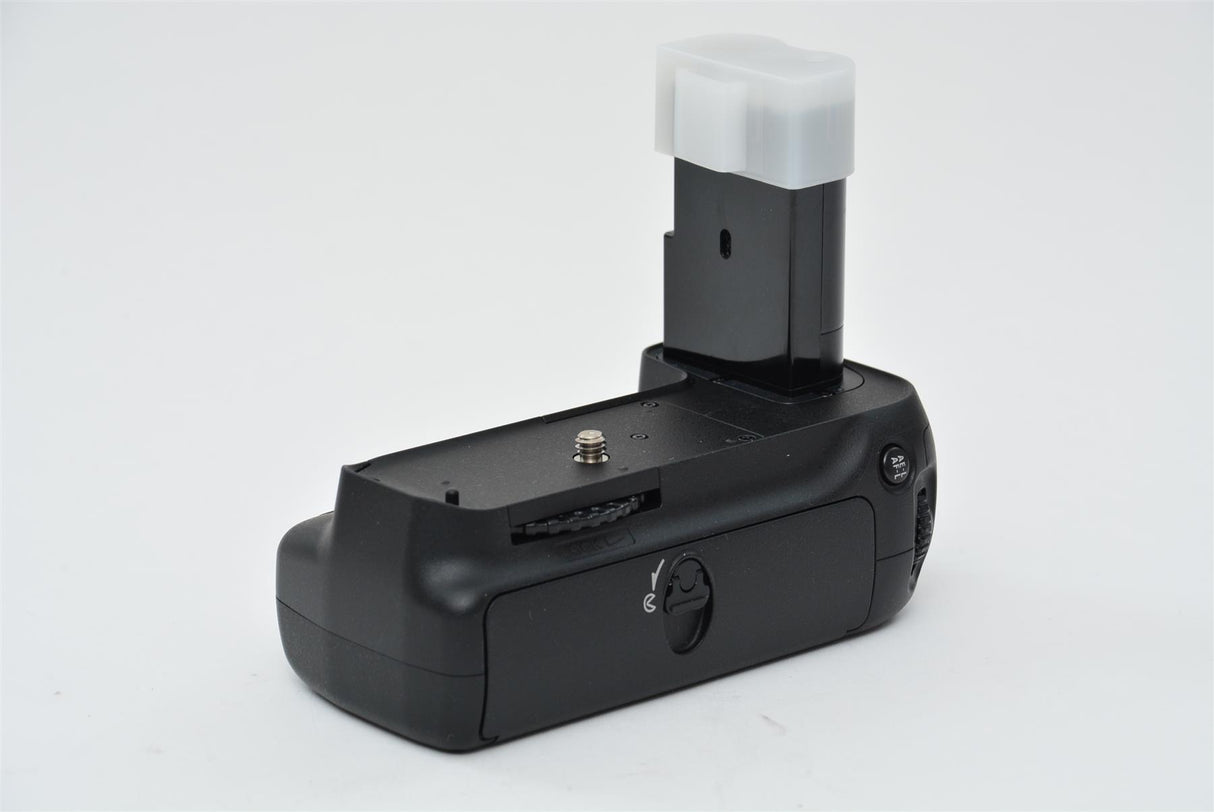 Used Nikon MB-D80 Multi-Power Battery Pack