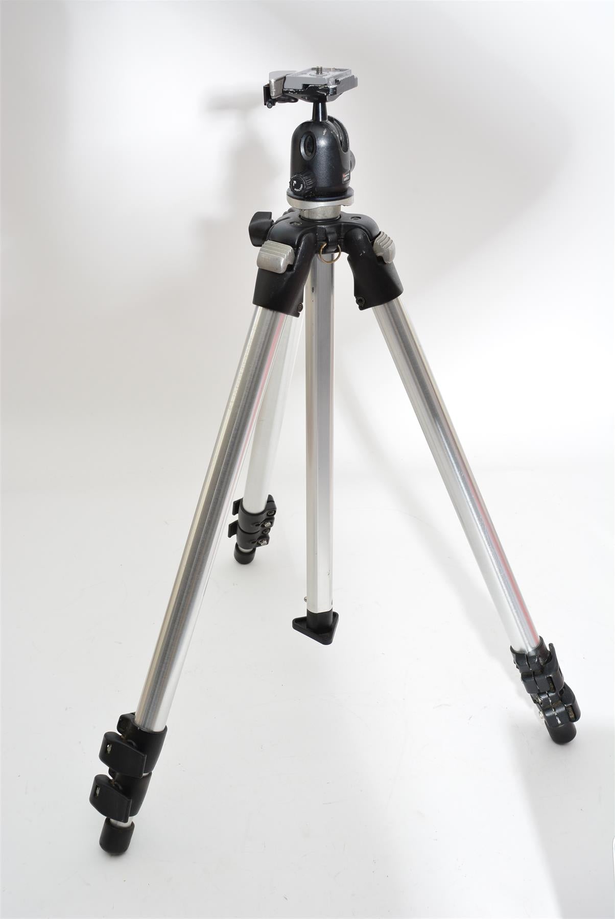 Used Manfrotto Gruppo 055CL Tripod with 496RC2 Head
