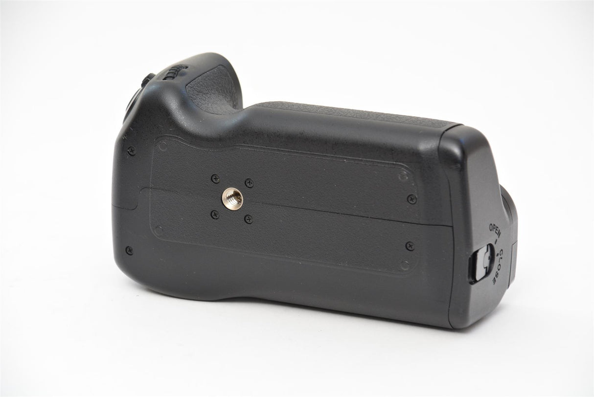 Used Pentax D-BG5 Battery Grip