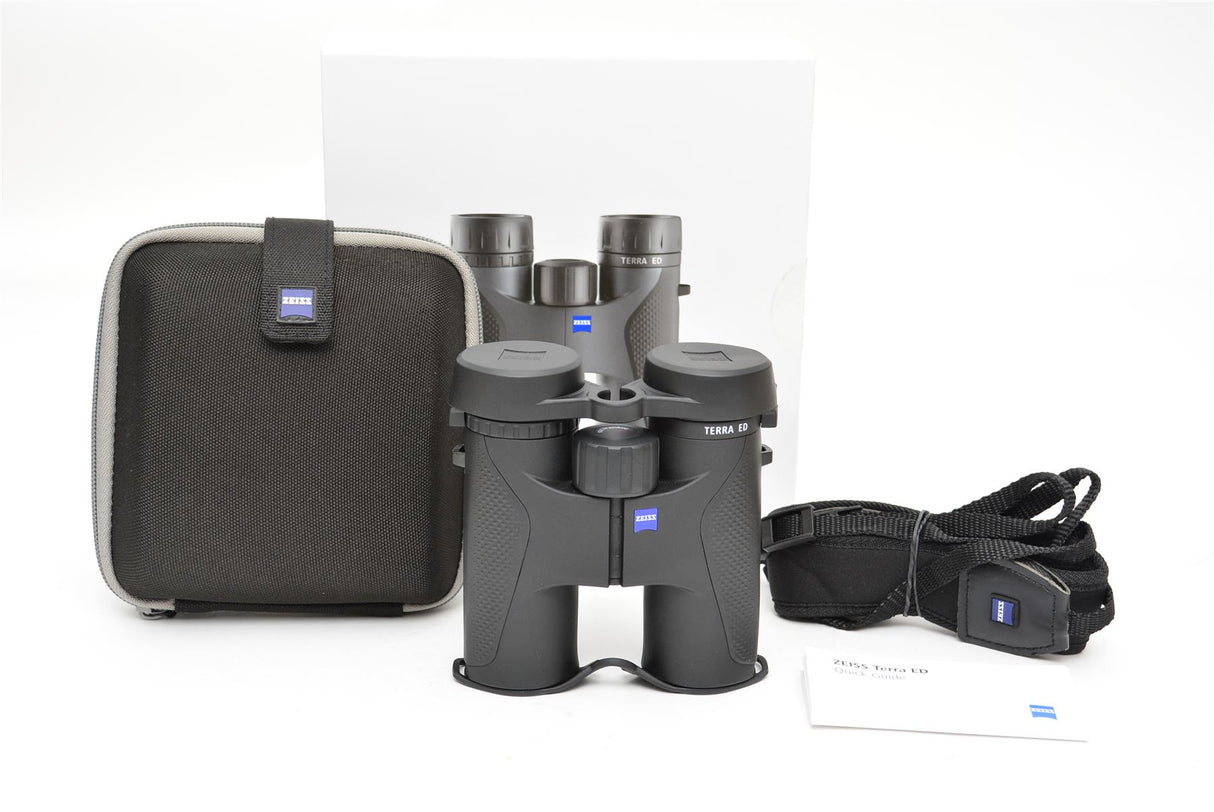 Used Zeiss Terra ED 8x32 Binoculars