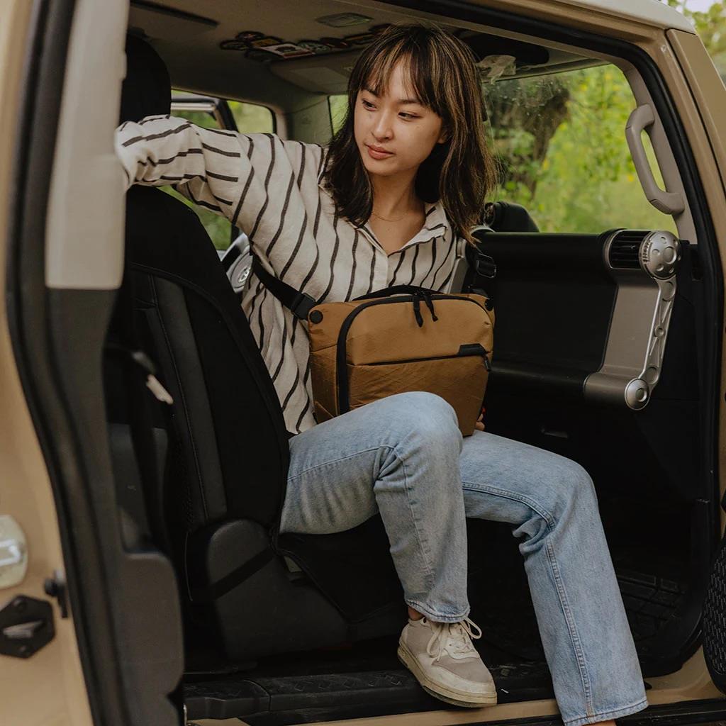 Peak Design Everyday Sling 6L v2 - Coyote