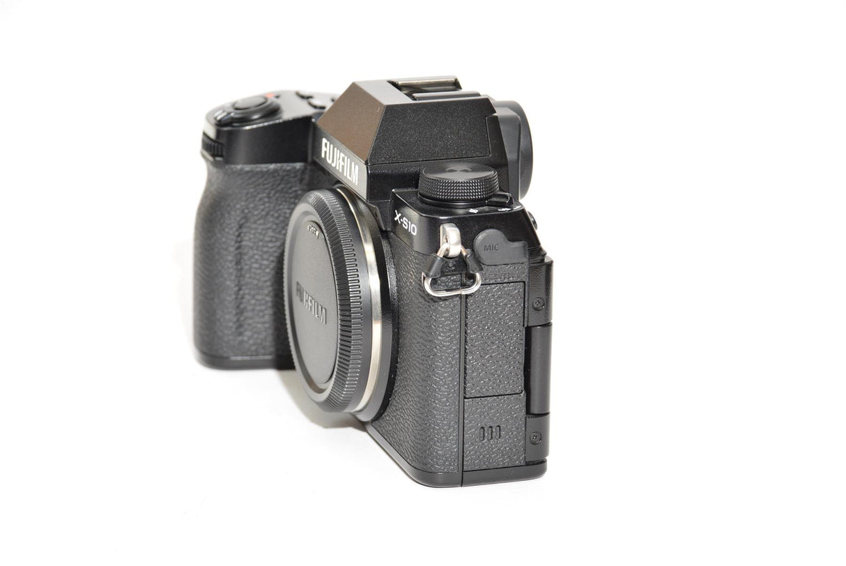 Used Fujifilm X-S10 - Black