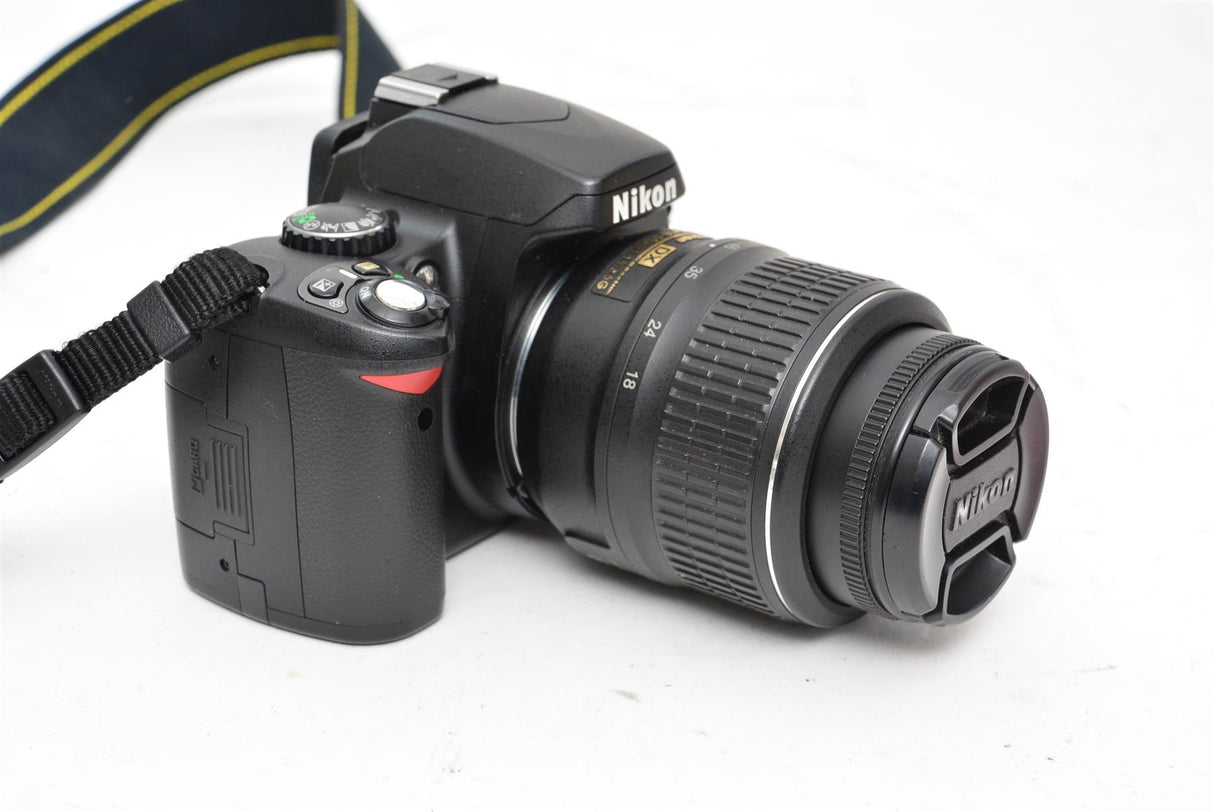 Used Nikon D40 DSLR Camera with 18-55mm Lens