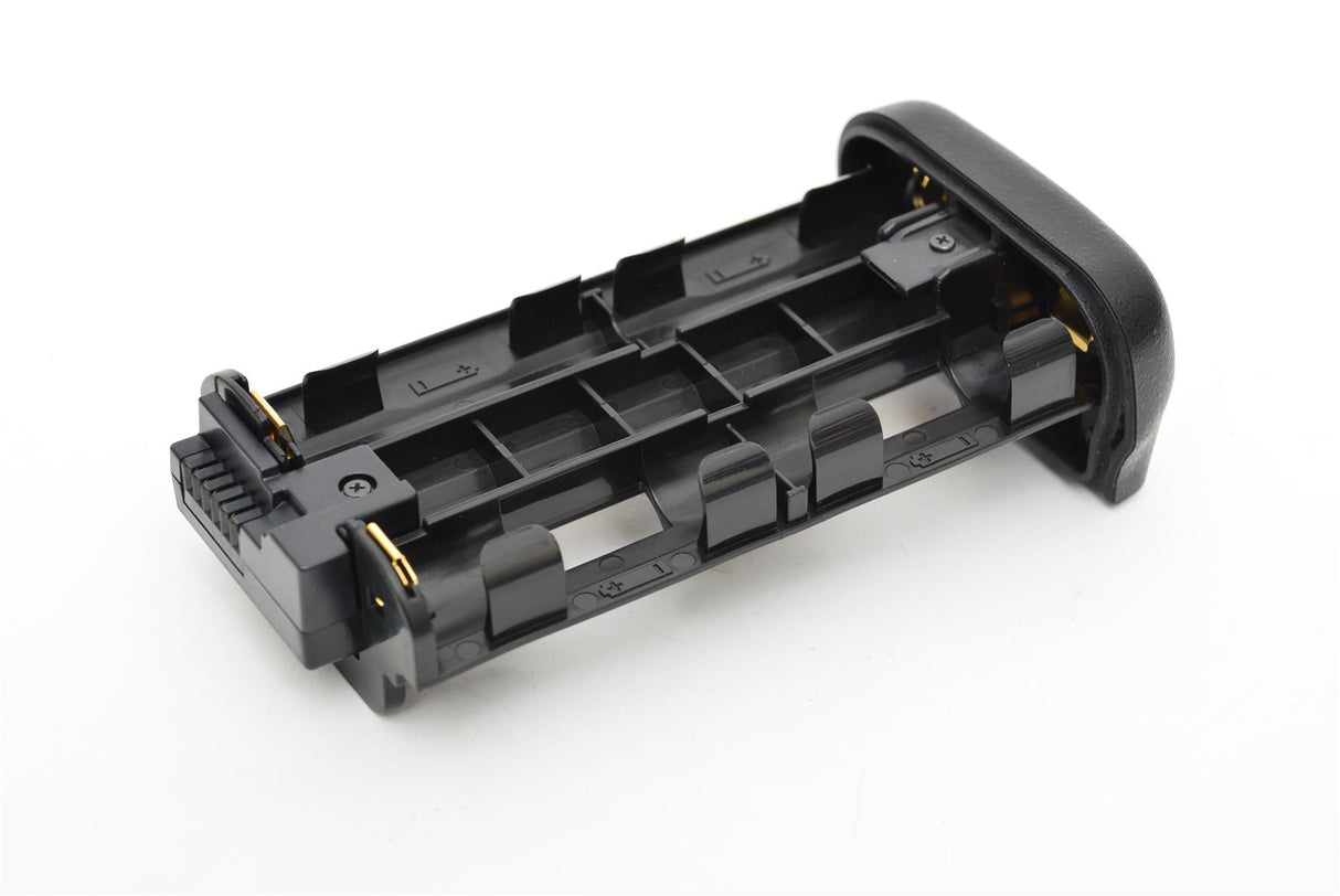 Used Nikon MB-D18 Battery Pack