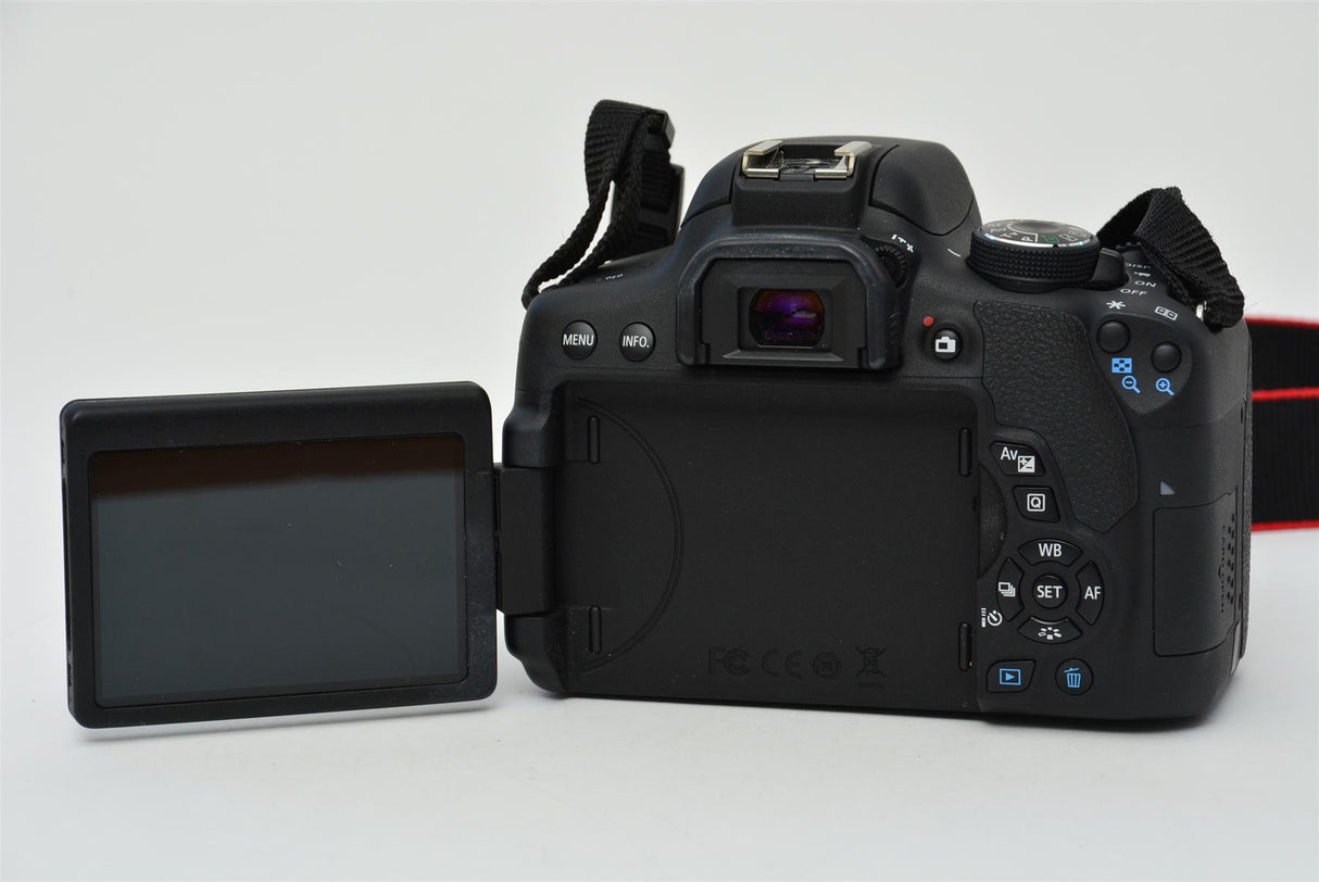 Used Canon EOS 750D with EF-S 18-55mm IS STM Kit