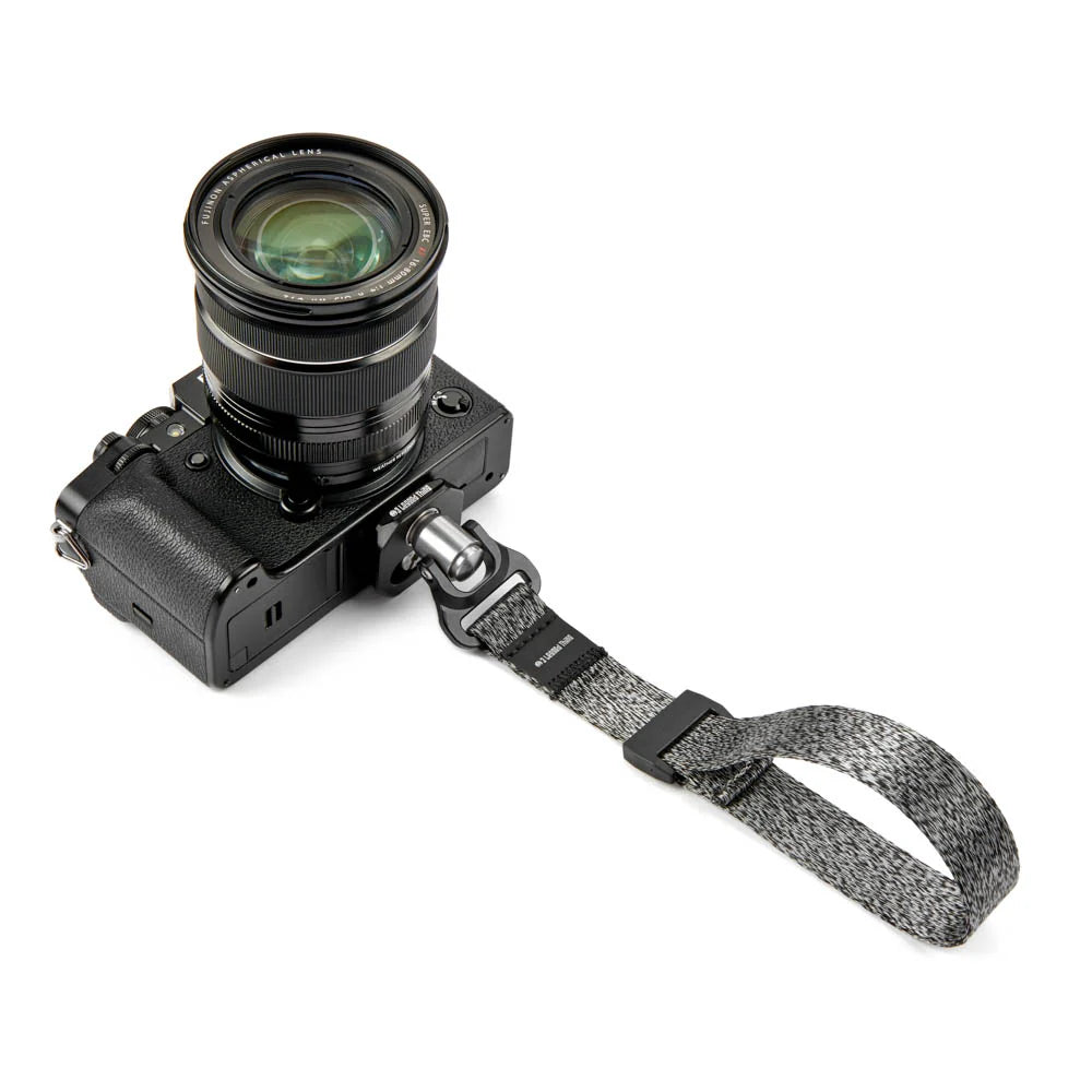 3 Legged Thing AXIS PULSE Obsidian | QD Camera Wrist Strap