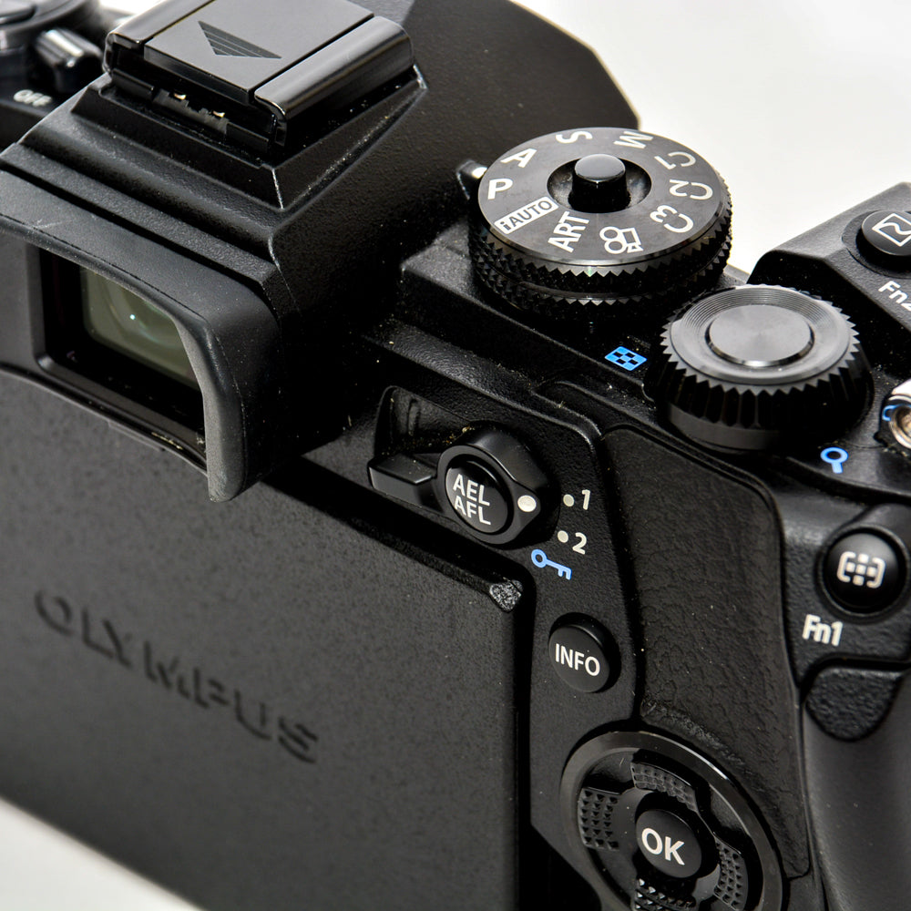 Used Olympus OM-D E-M1 Mark II Mirrorless Camera