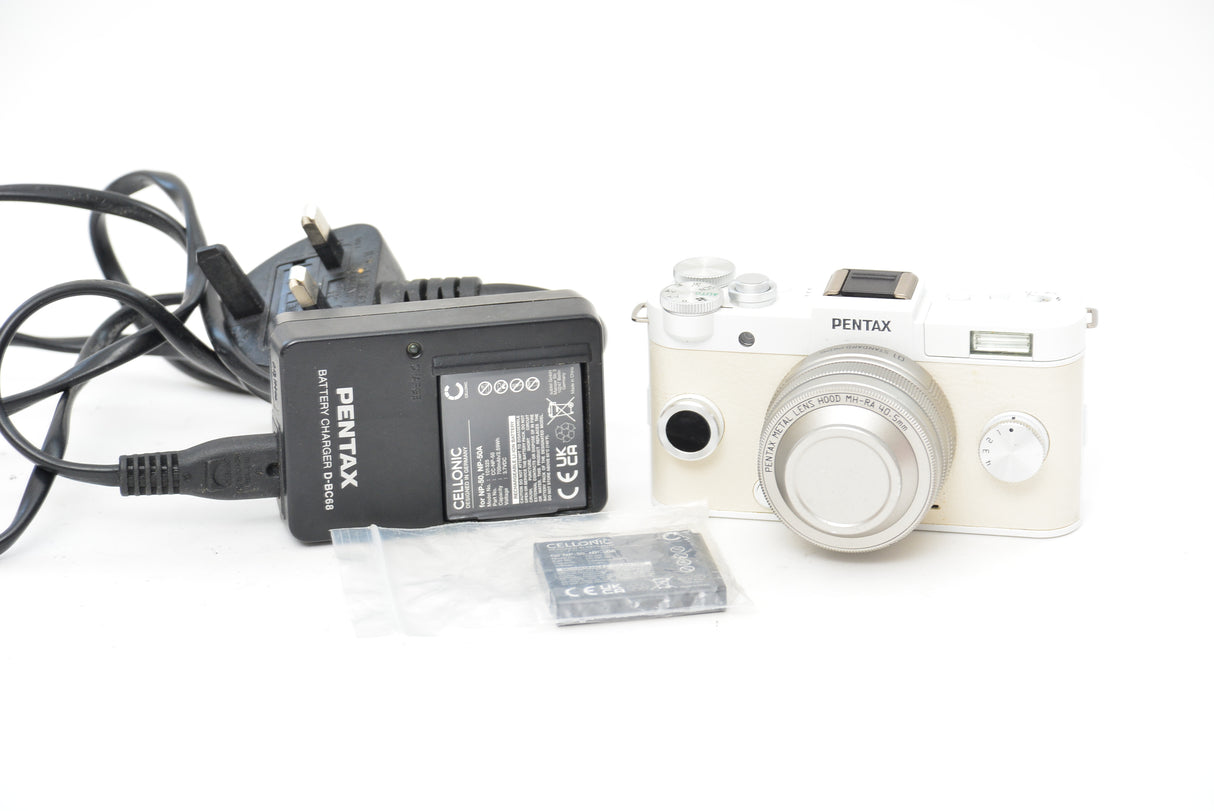Used Pentax QS-1 Compact with 01 Standard Prime Lens