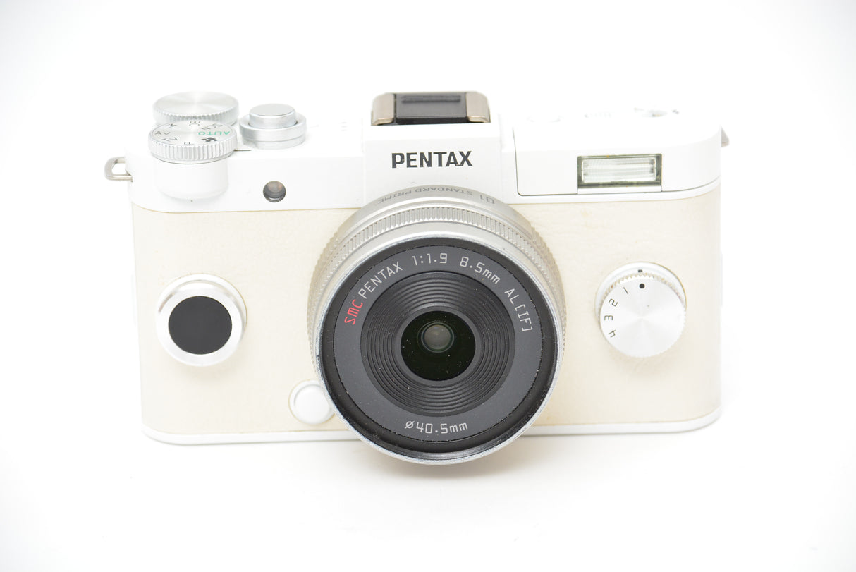 Used Pentax QS-1 Compact with 01 Standard Prime Lens