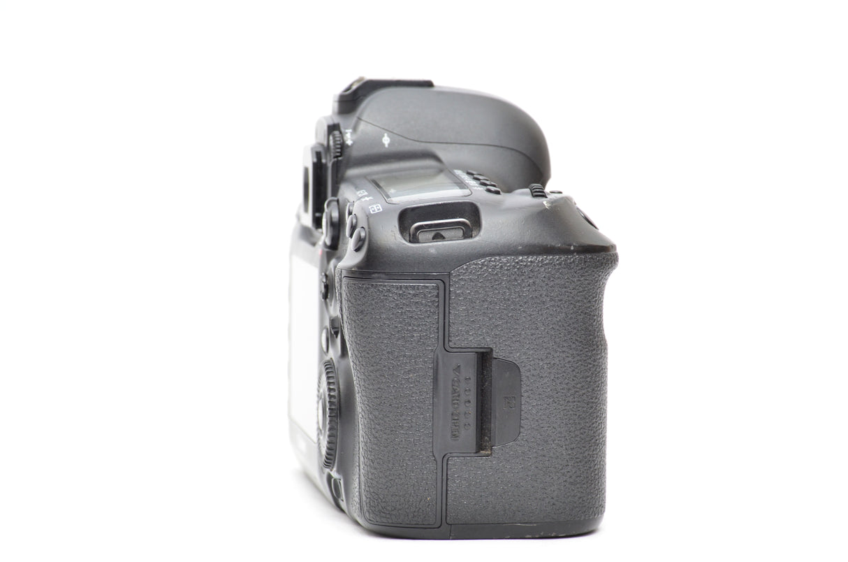 Used Canon 5D MKIV