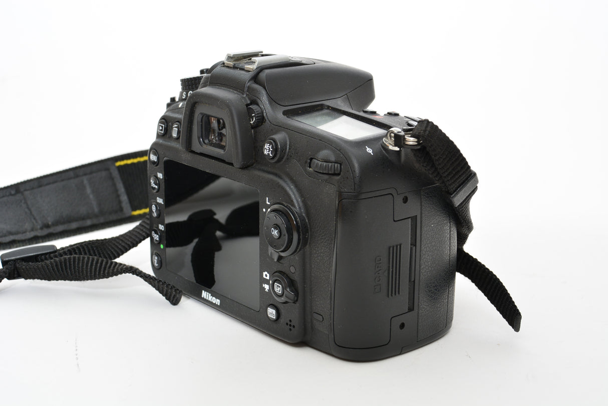Used Nikon D7100 Digital Camera