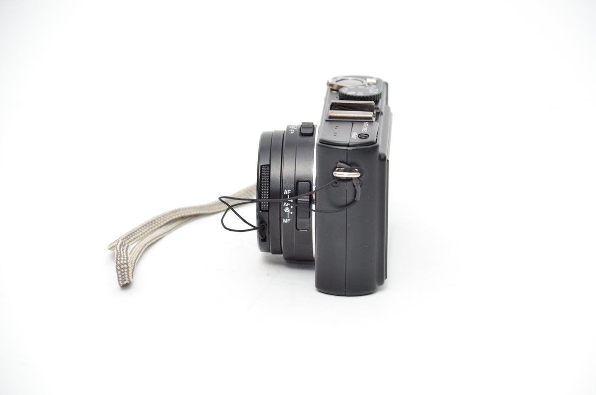 Used Leica D-LUX 4 Camera