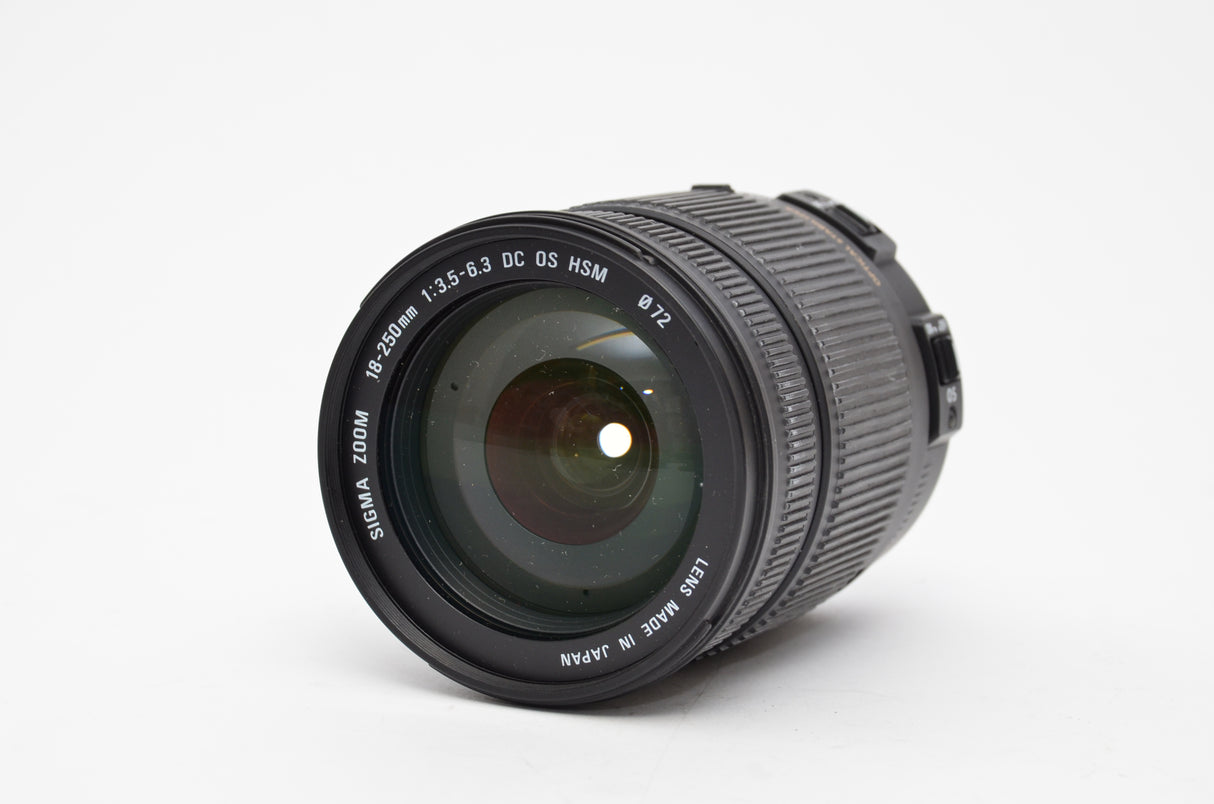 Used Sigma 18-250mm f/3.5-6.3 DC OS for Canon EF-S