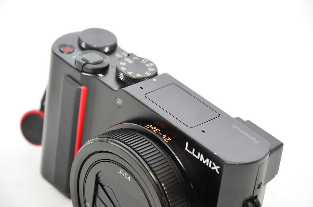Used Panasonic TZ200 + Peak Design Strap