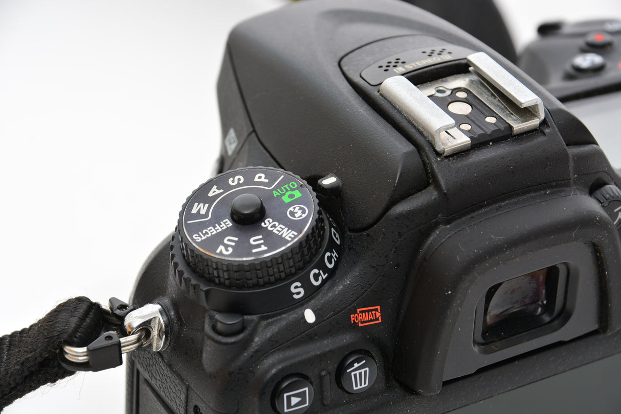 Used Nikon D7100 Digital Camera