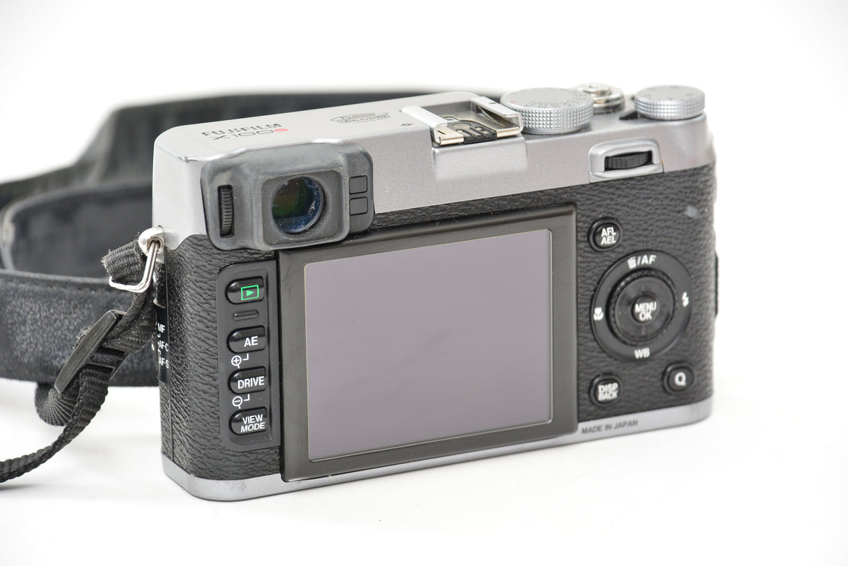 Used Fujifilm X100s Compact Camera