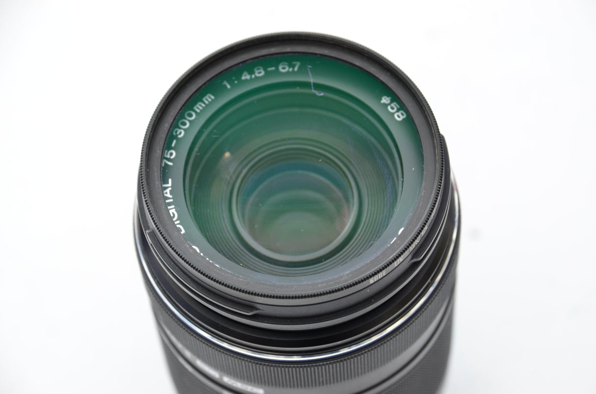 Used Olympus M. Zuiko ED 75-300mm f/4.8-6.7 II Micro 4/3 Lens + Hood