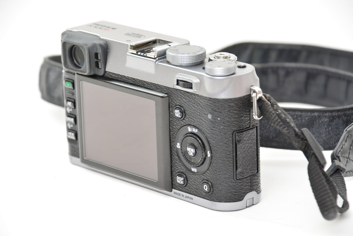 Used Fujifilm X100s Compact Camera