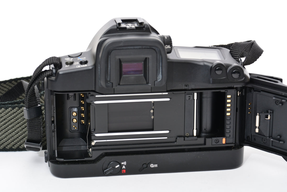 Used Canon EOS 3 35mm Film SLR Camera