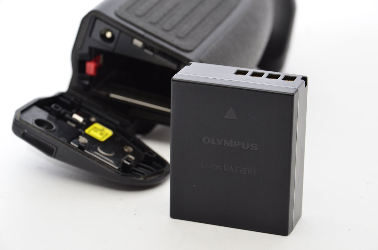 Used Olympus HLD-9 Battery Grip + Battery