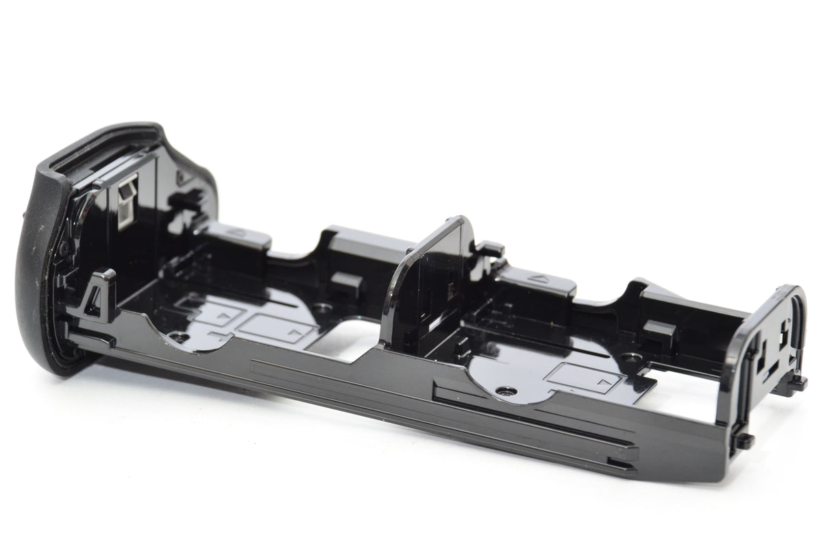 Used Canon BG-E20 Battery Grip