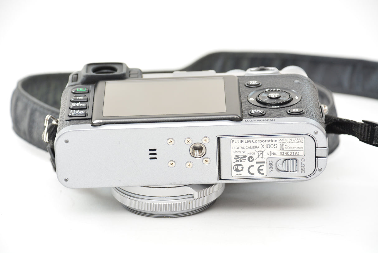 Used Fujifilm X100s Compact Camera