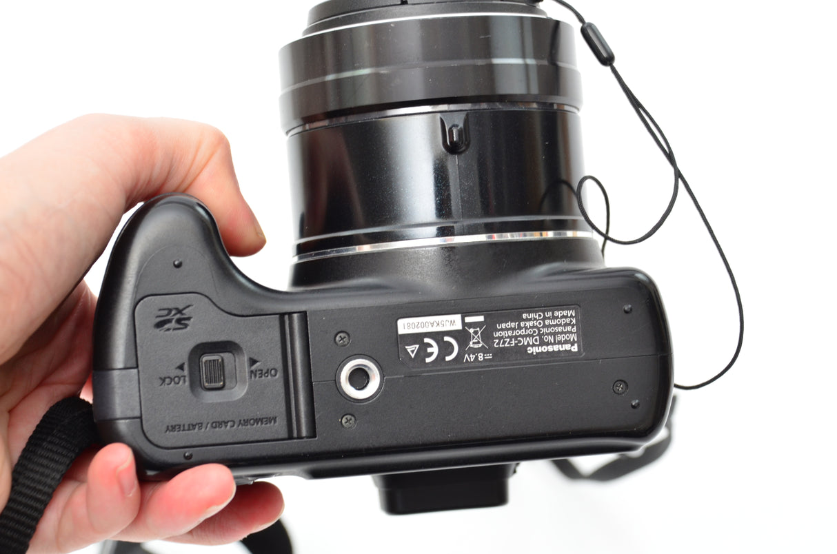 Used Panasonic Lumix DMC-FZ72 Camera