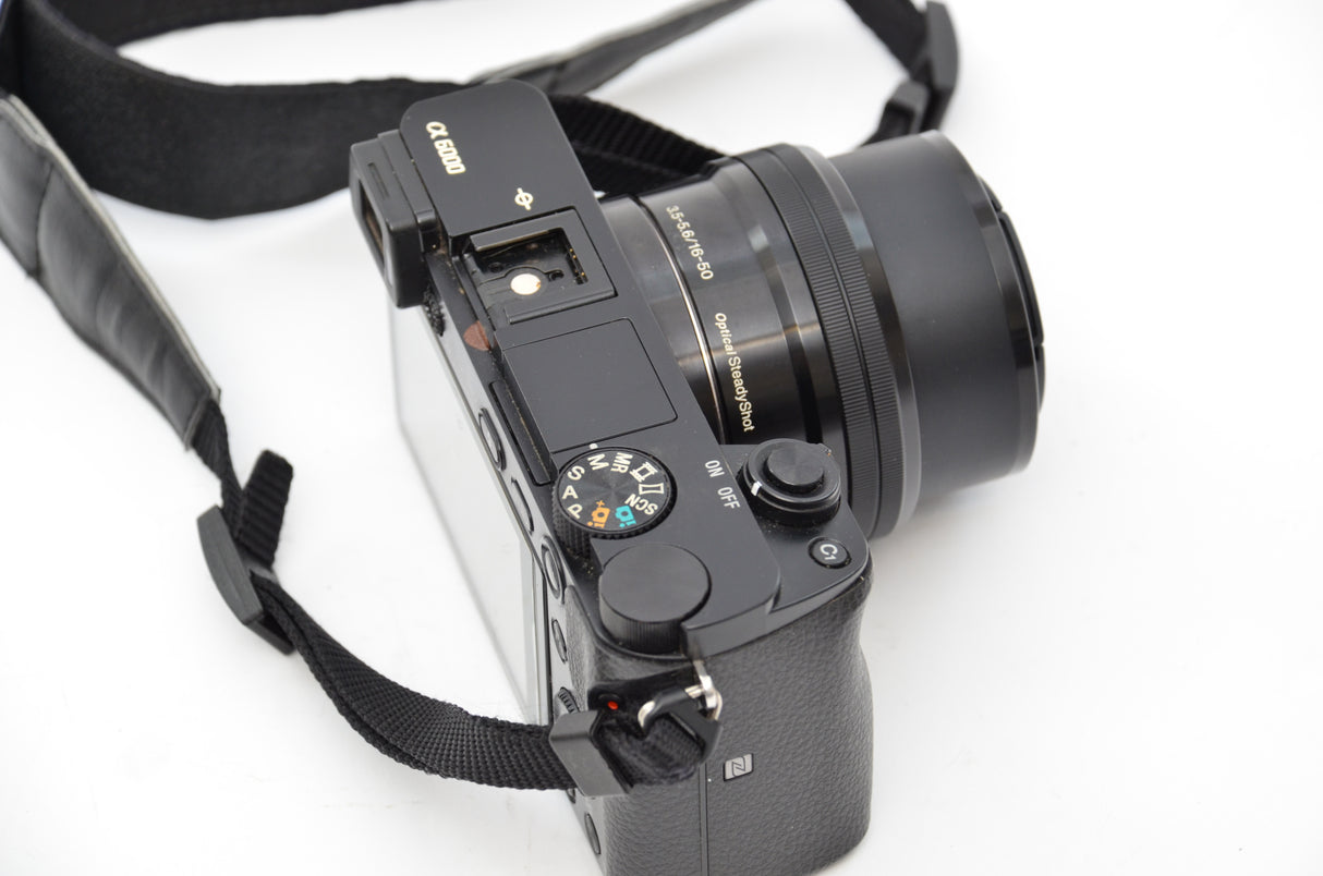 Used Sony a6000 Camera with PZ 16-50mm f/3.5-5.6 OSS Lens