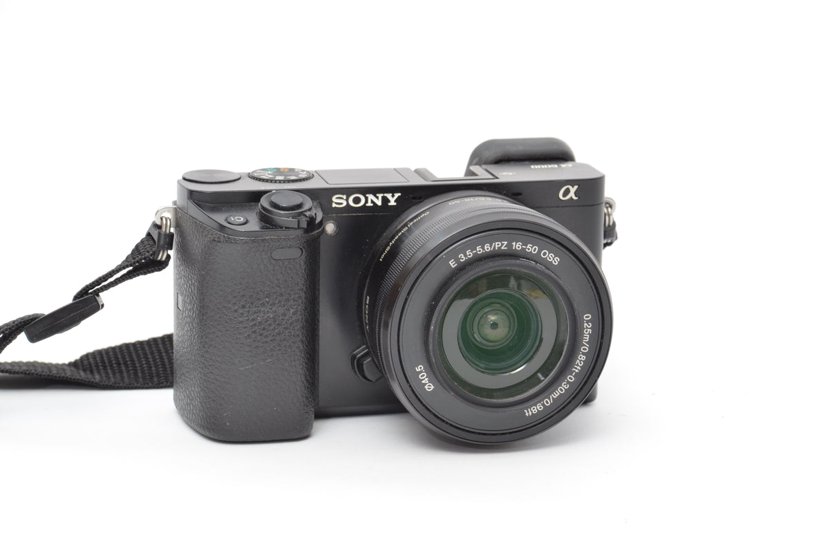 Used Sony Alpha A6000 with 16-50mm f/3.5-5.6 OSS lens