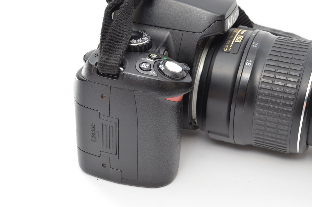 Used Nikon D40x with 18-55mm f/3.5-5.6G ED II