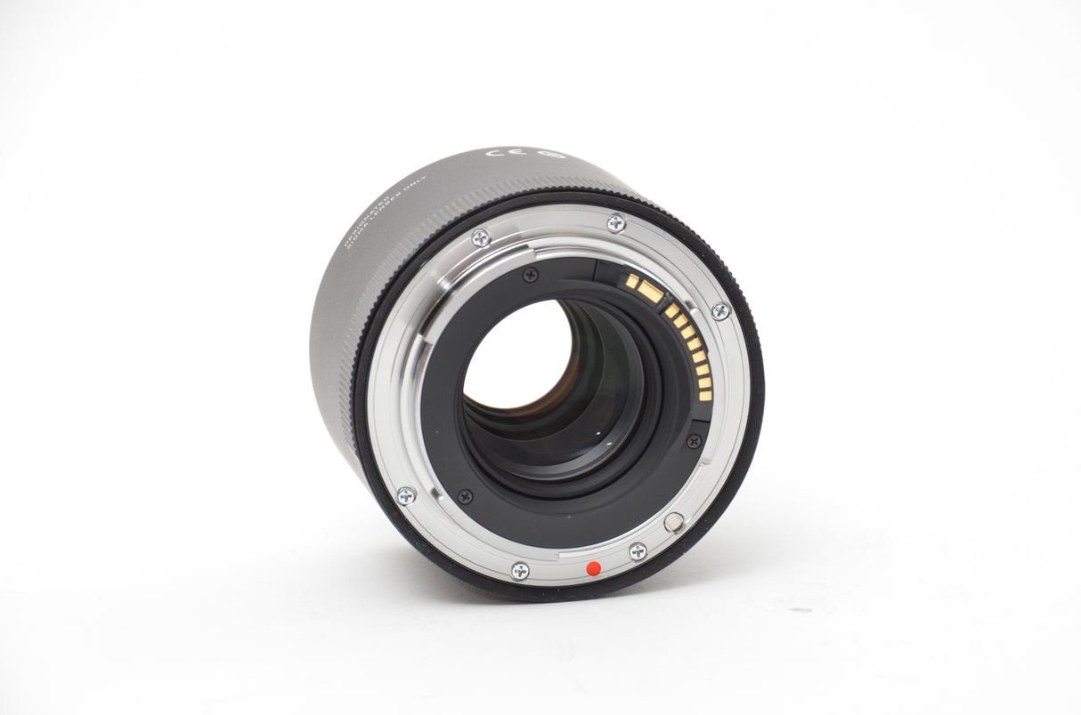 Used Sigma 2.0x teleconverter for Canon