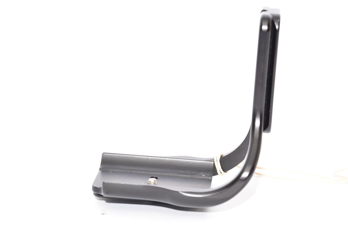 Used Really Right Stuff BD2-L Bracket for Nikon D2 Range