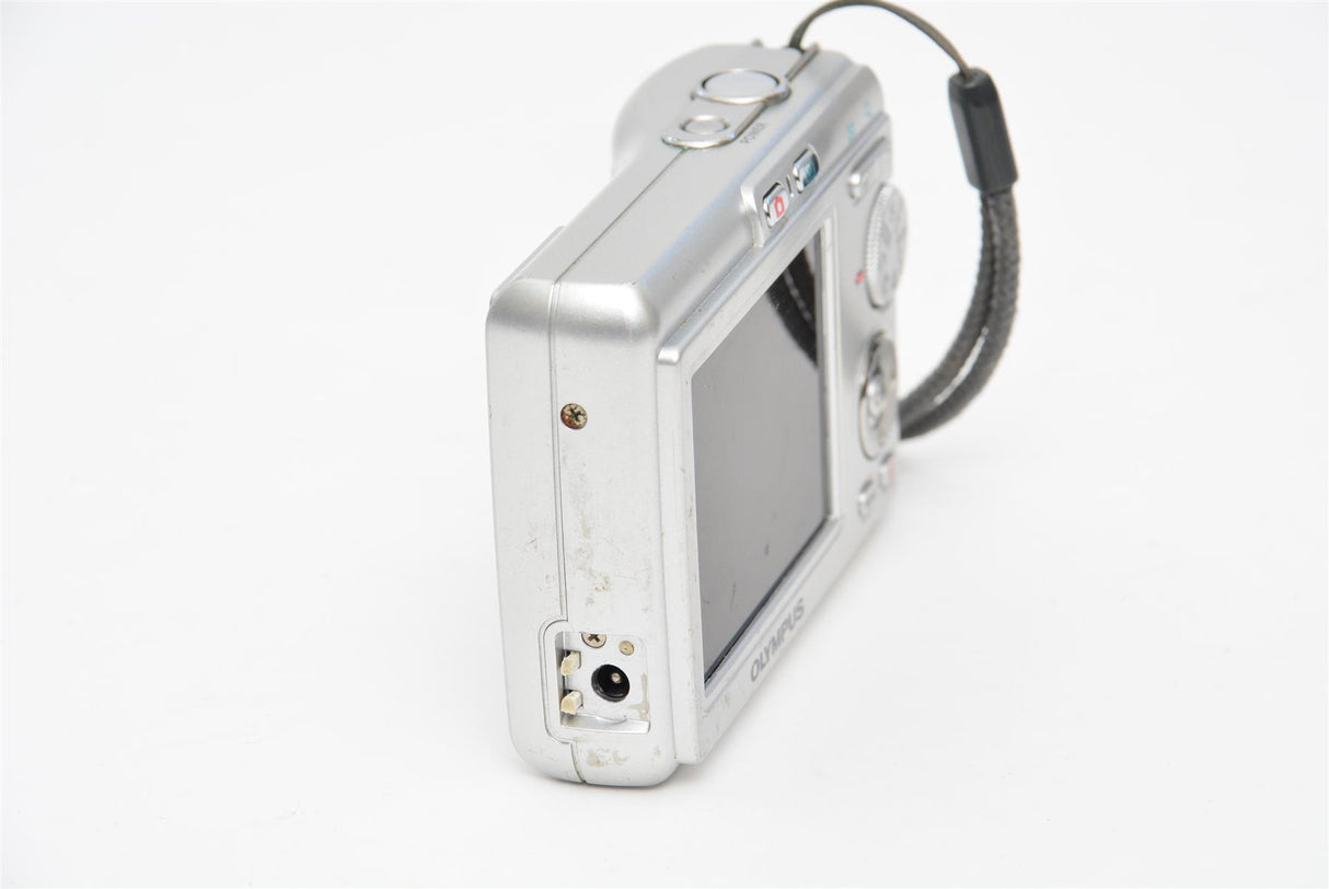 Used Olympus FE-170 Digital Compact Camera