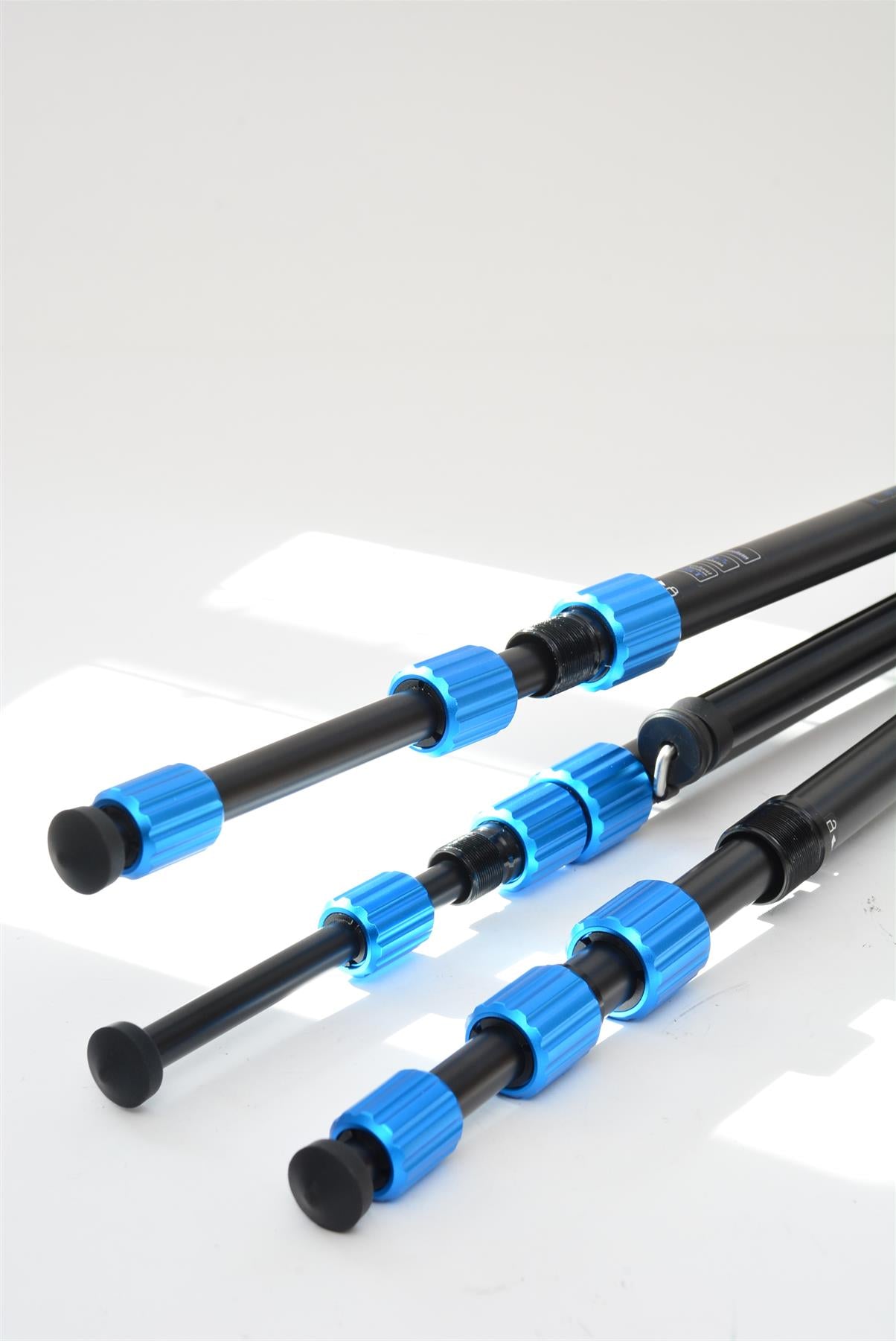 Used Benro TSL08A Slim Tripod