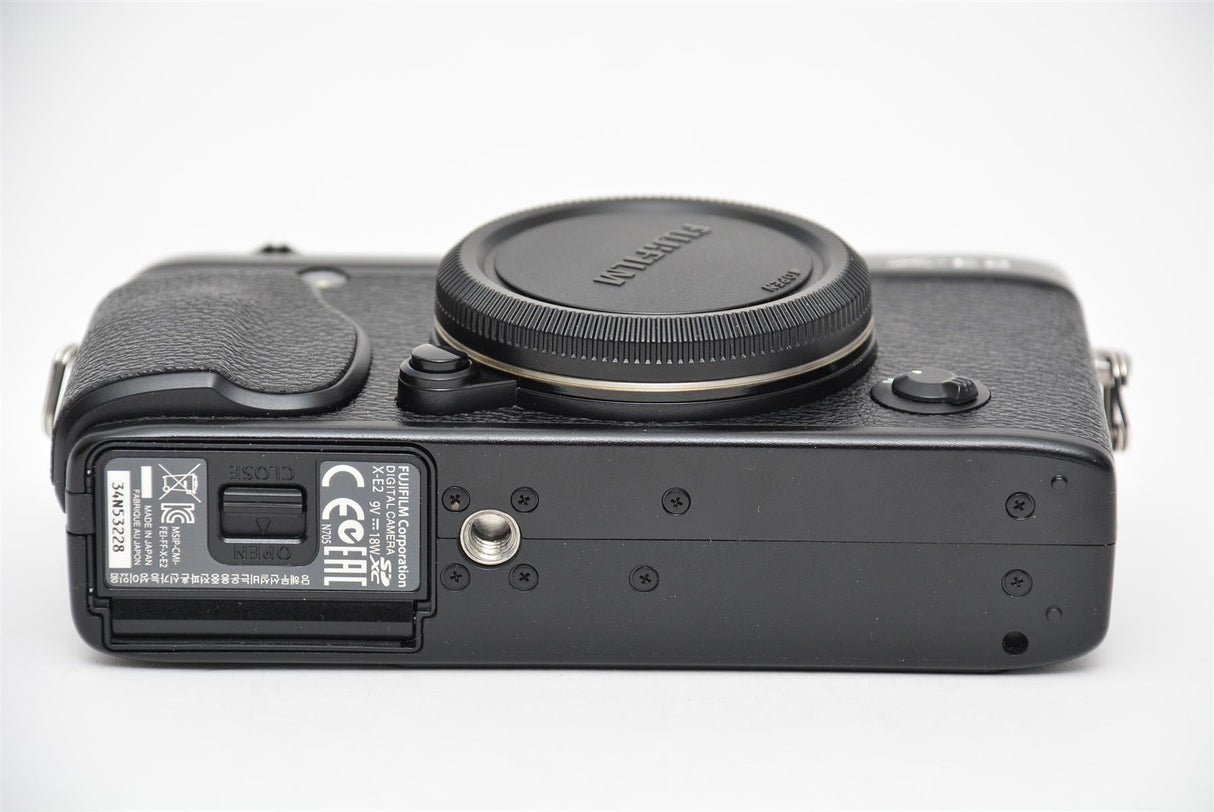 Used Fujifilm X-E2 Mirrorless Camera