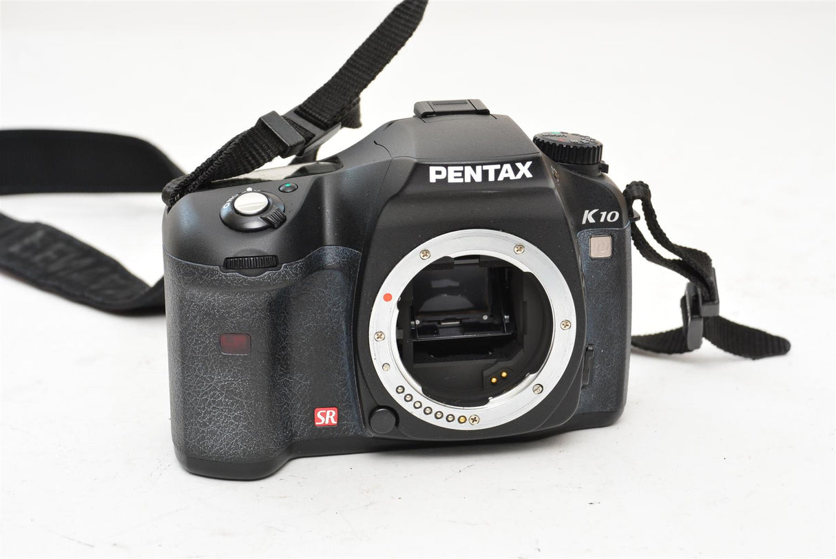 Used Pentax K10D with Tamron 28-300mm 3.5-6.3 Macro Lens